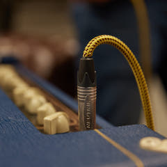 Adam Hall-cables 5 STAR IRP 0450 VINTAGE - Cable de instrumento | Vintage Neutrik® jack acodado TS x jack TS | 4,5 m