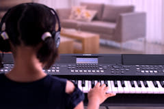 Yamaha PSR-SX600 Teclados (Negro)