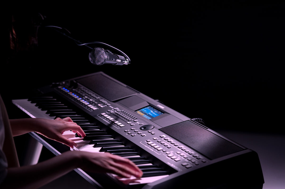 Yamaha PSR-SX600 Teclados (Negro)