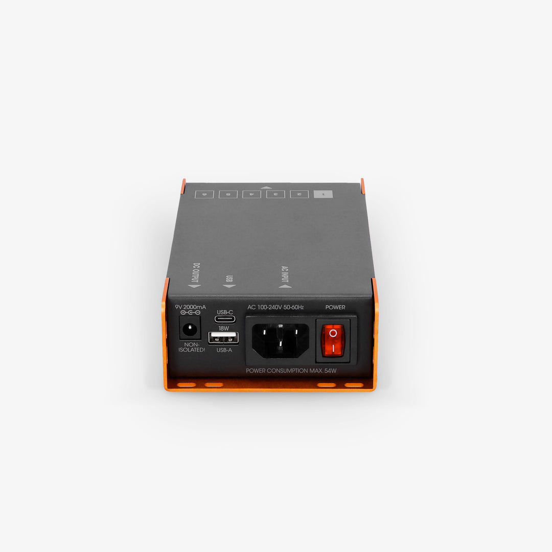 Palmer PWT 06 IEC - Fuente de alimentación universal para pedalboard con USB