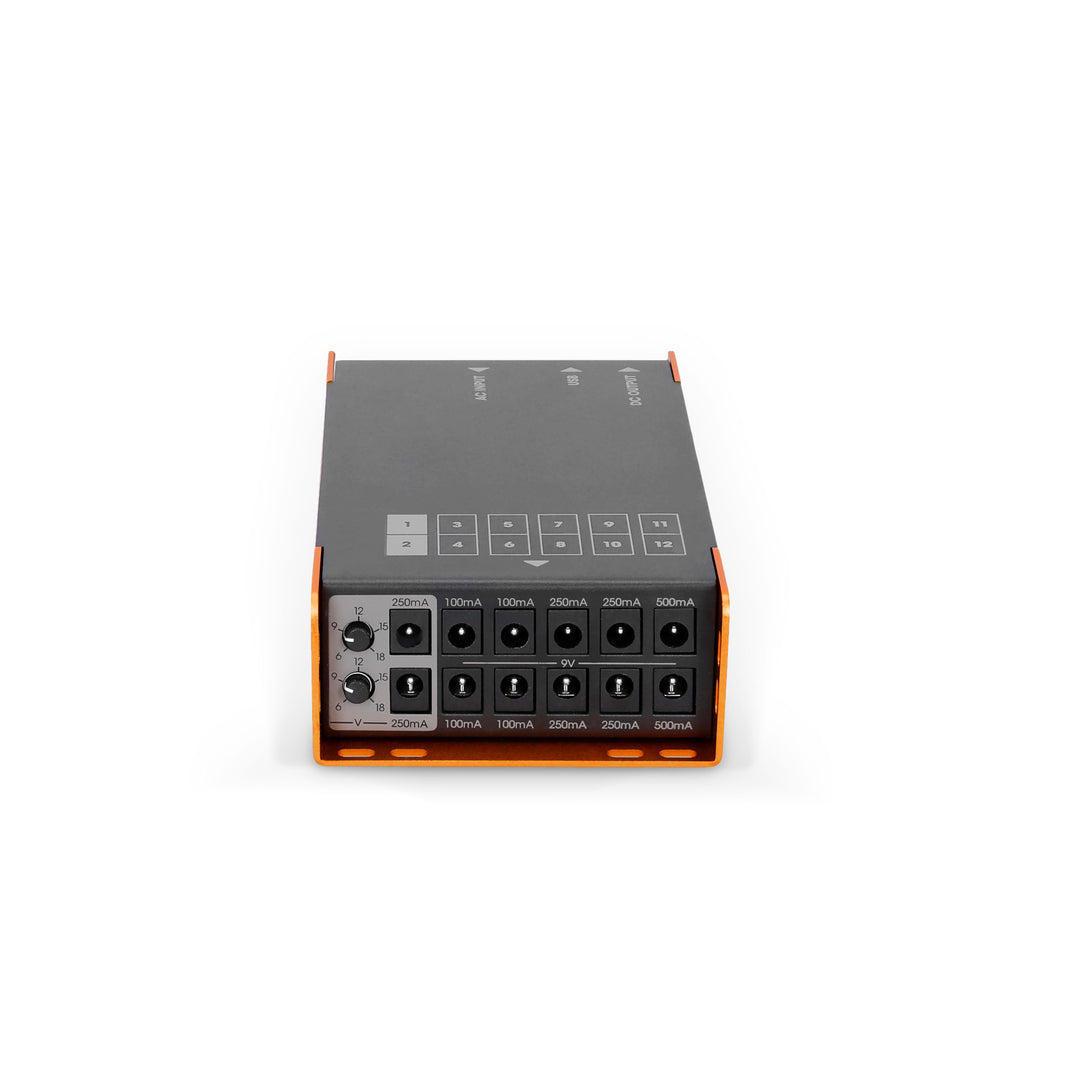 Palmer PWT 12 IEC - Fuente de alimentación universal para pedalboard con USB