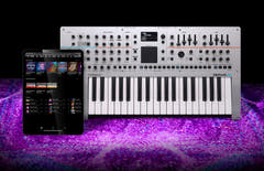 Roland GAIA 2 Synthesizer