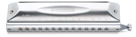 Suzuki Sirius S-56C - armónica cromática de 14 agujeros.