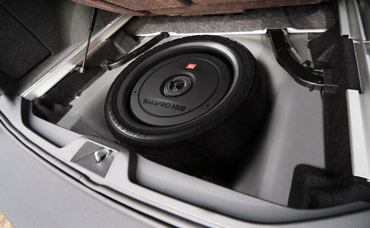 JBL BASS PRO HUB