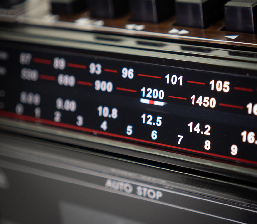 Studio 57 - Reproductor de Casetes con FM & Bluetooth, Negro