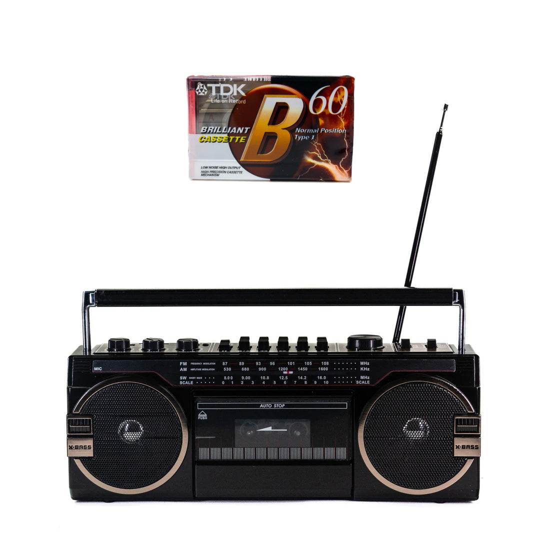 Studio 57 - Reproductor de casetes con FM y Bluetooth, Negro + Cinta de casete