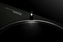 Technics SL-1210 MK7 Tocadiscos (Sort)