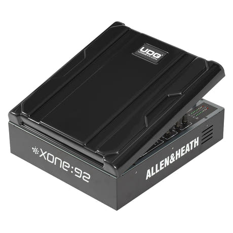 UDG Ultimate 12" cubierta de equipo para mezclador negra