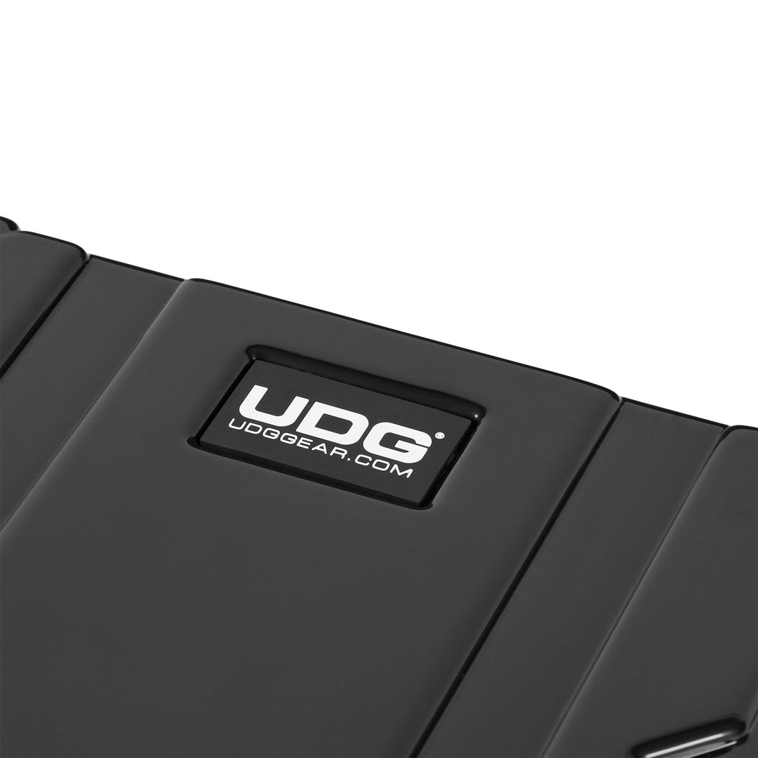 UDG Ultimate 12" cubierta de equipo para mezclador negra