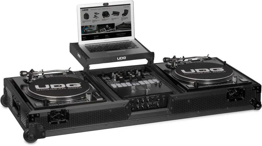 UDG Ultimate Flightcase Set Multi Format Giradiscos/Mezclador Blk Plus