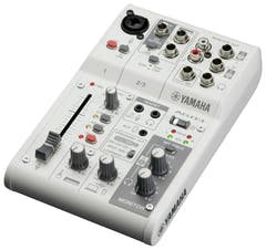 Yamaha AG03 MkII - Paquete para Streaming en Vivo (Blanco)