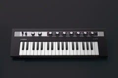 Yamaha Reface CP Teclados (Negro)