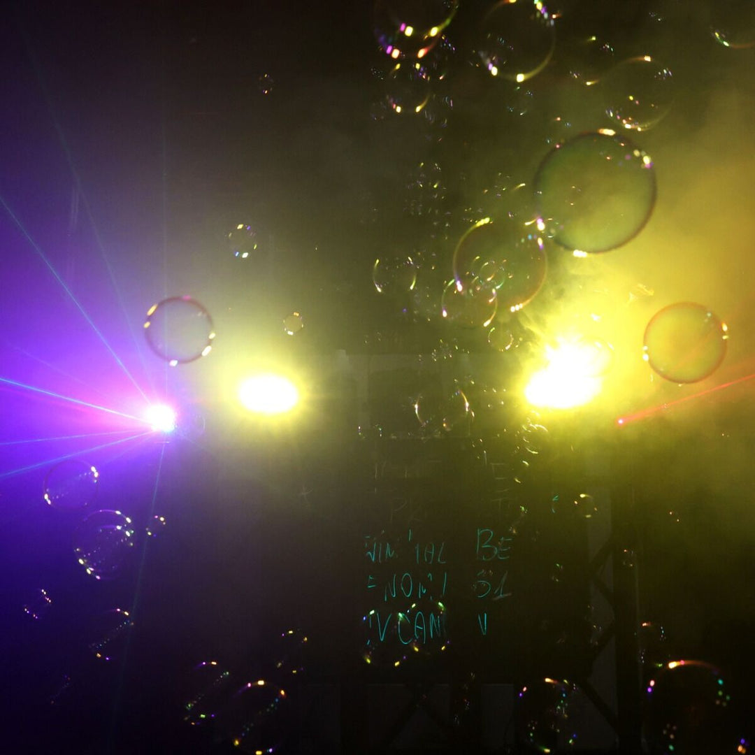 Light4Me GIG SET 2 Paquete de fiesta – Máquina de niebla, máquina de burbujas y efecto de iluminación 4 en 1