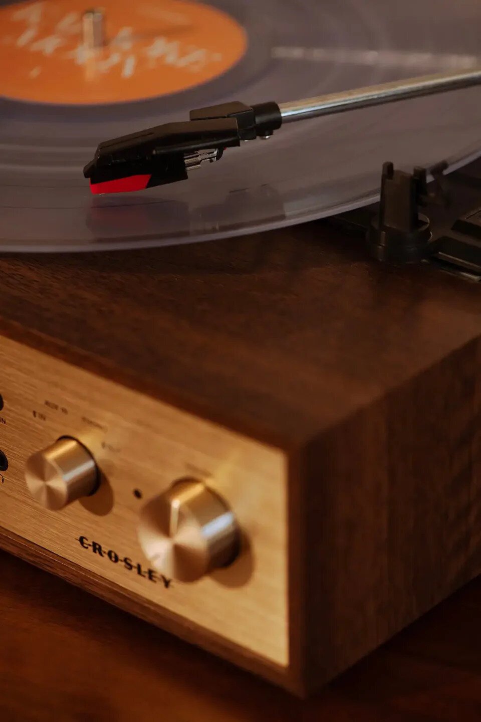 Crosley Miles Tocadiscos, Nogal