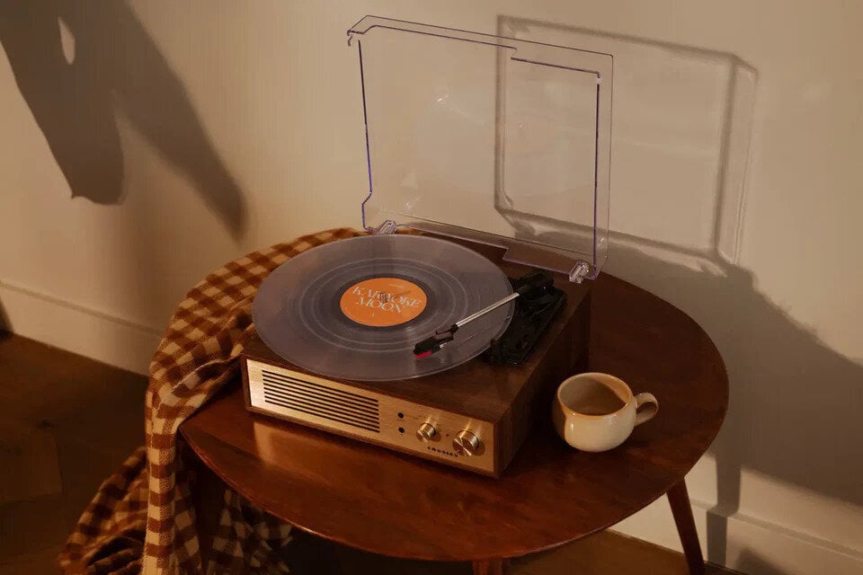 Crosley Miles Tocadiscos, Nogal