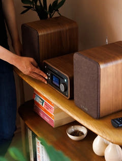Pure Classic Sistema estéreo Mini Hi-Fi – DAB+, CD, Bluetooth, 40W, Nogal