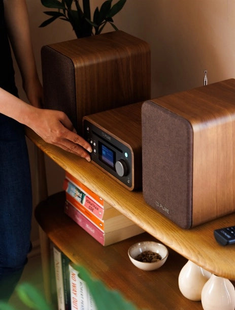 Pure Classic Sistema estéreo Mini Hi-Fi – DAB+, CD, Bluetooth, 40W, Nogal