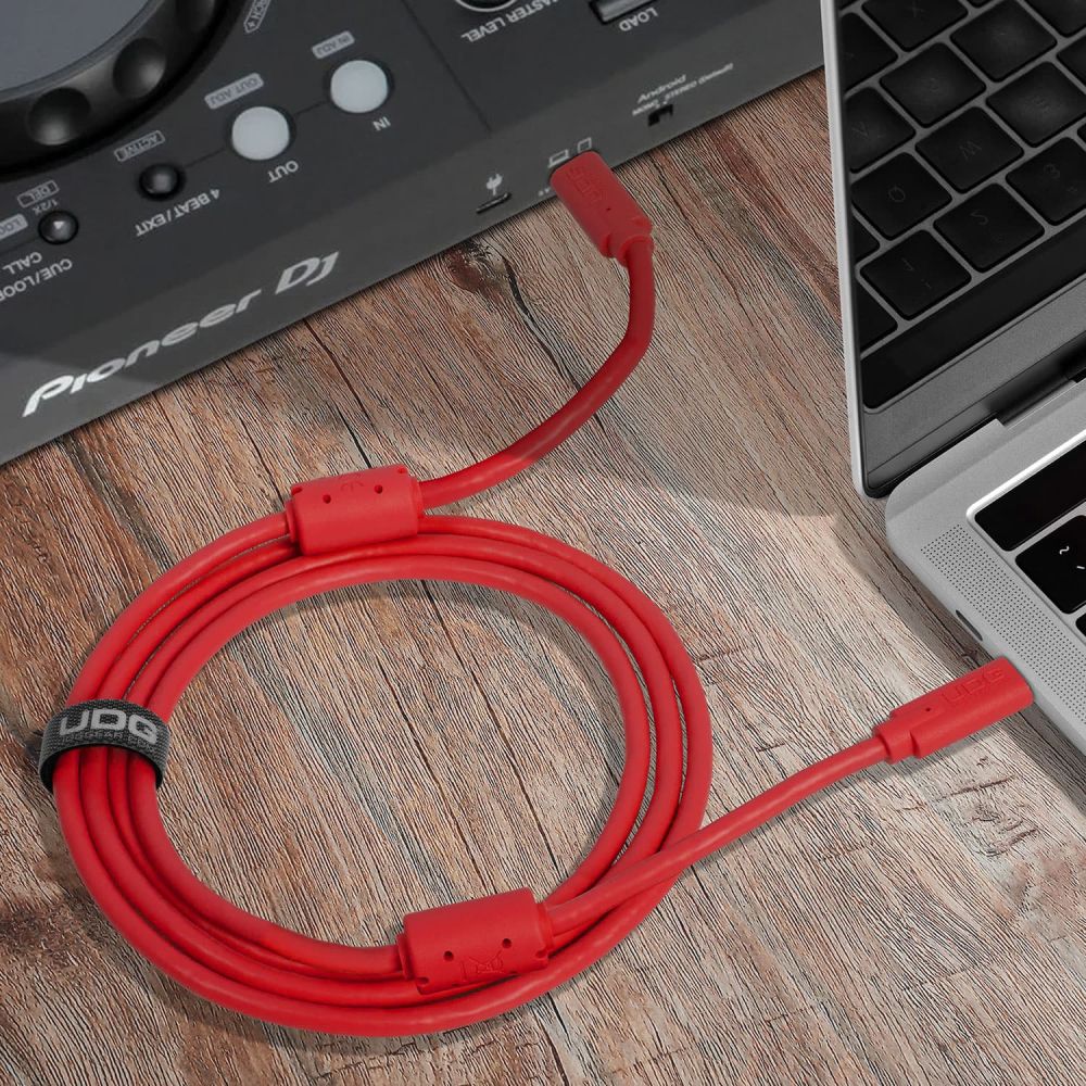 UDG Ultimate Cable USB 3.2 C-C roja recta 1,5m